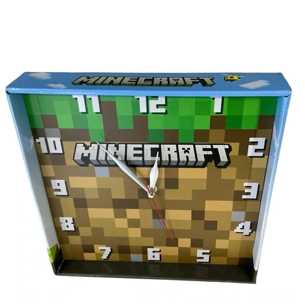 Minecraft Grass Block Square Wall Clock Gamer Home Decor 11 in Tan Green NEW